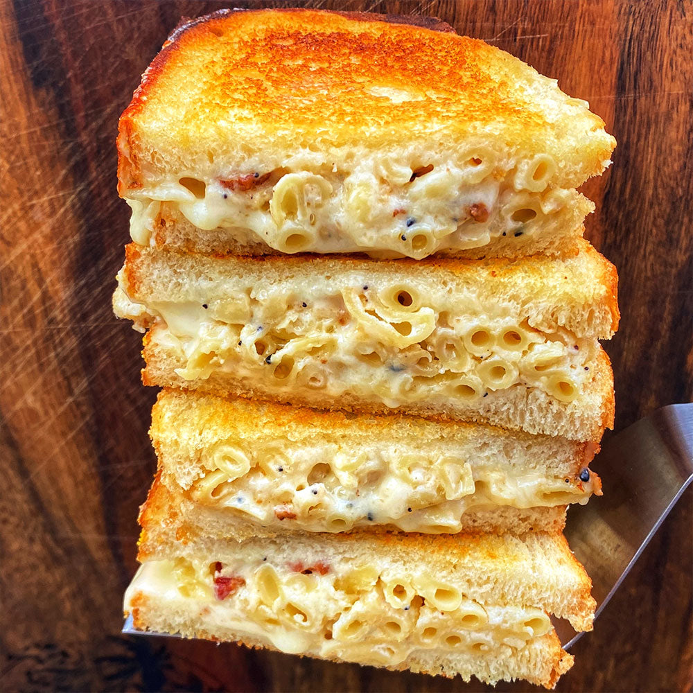 Grilled Smoked Mac and Cheese Sandwich